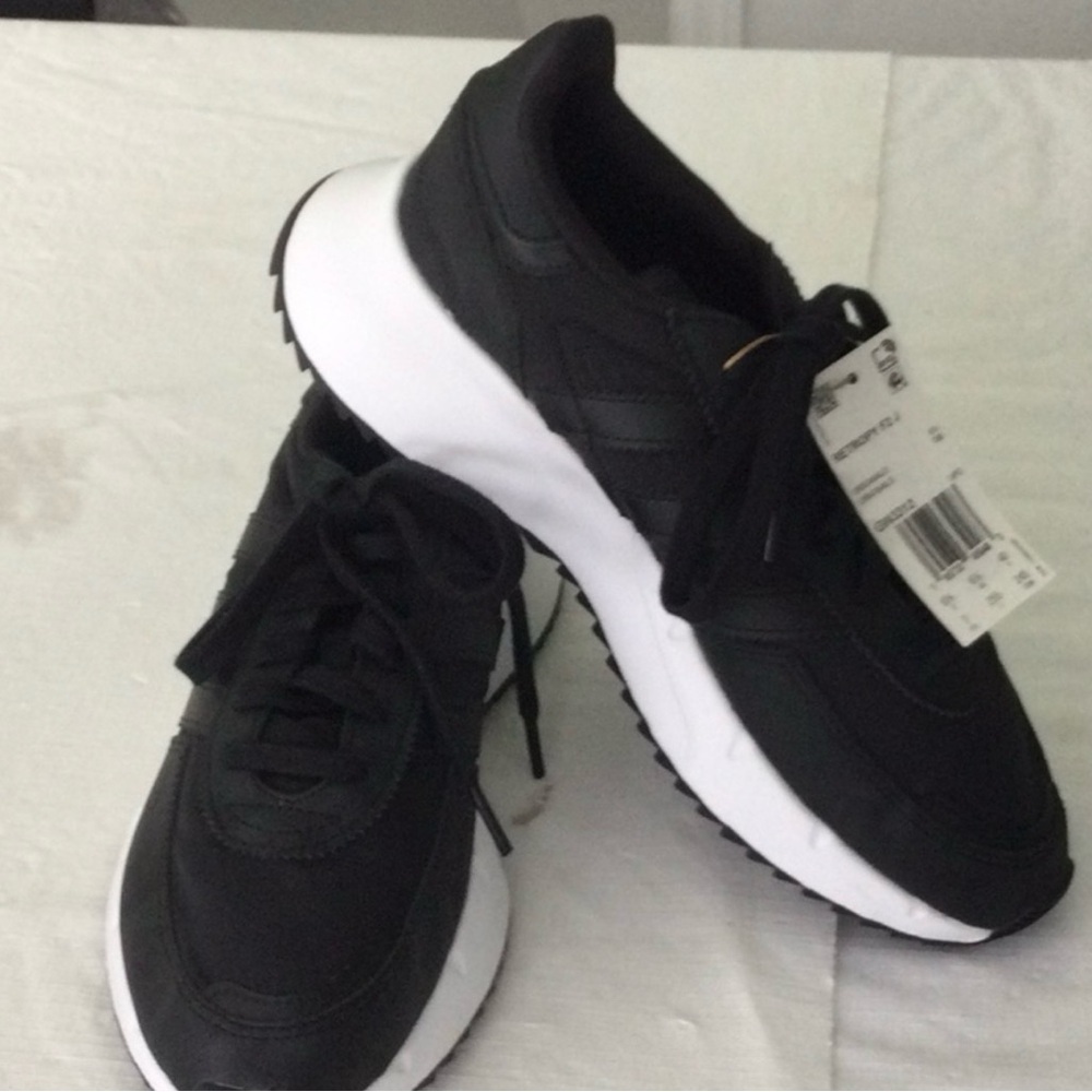Adidas Unisex Big Kid Retropy F2 J Black & White Sz 7